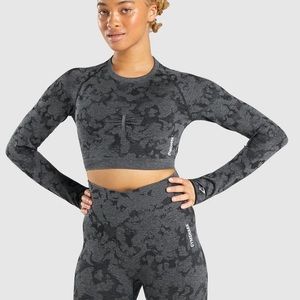 ADAPT CAMO SEAMLESS LONG SLEEVE CROP TOP